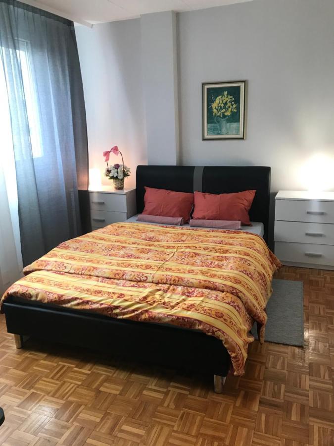 Apartment Dan I Noc *